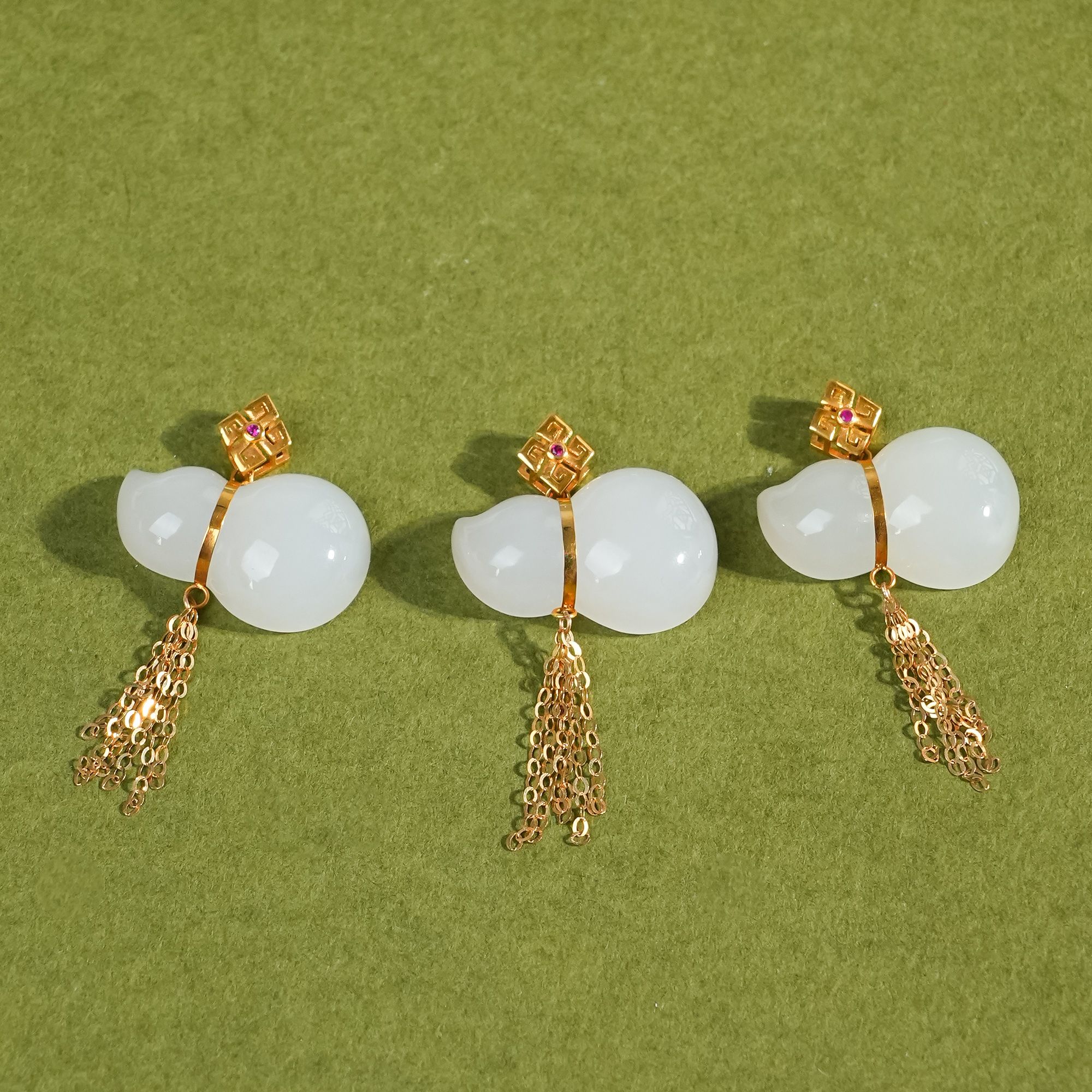 18K Gold Qinghai White Nephrite Jade Pendant — Qinghai jade